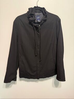 GAP Black  Lightweight Windbreaker  hooded Jacket With a front Zip SZ M